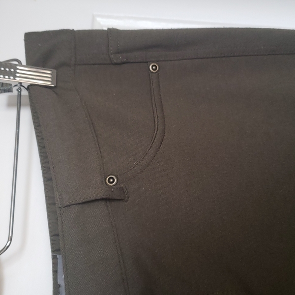 2 for $15 ‐ New York & Co 14 Olive Jeggings - Picture 6 of 8